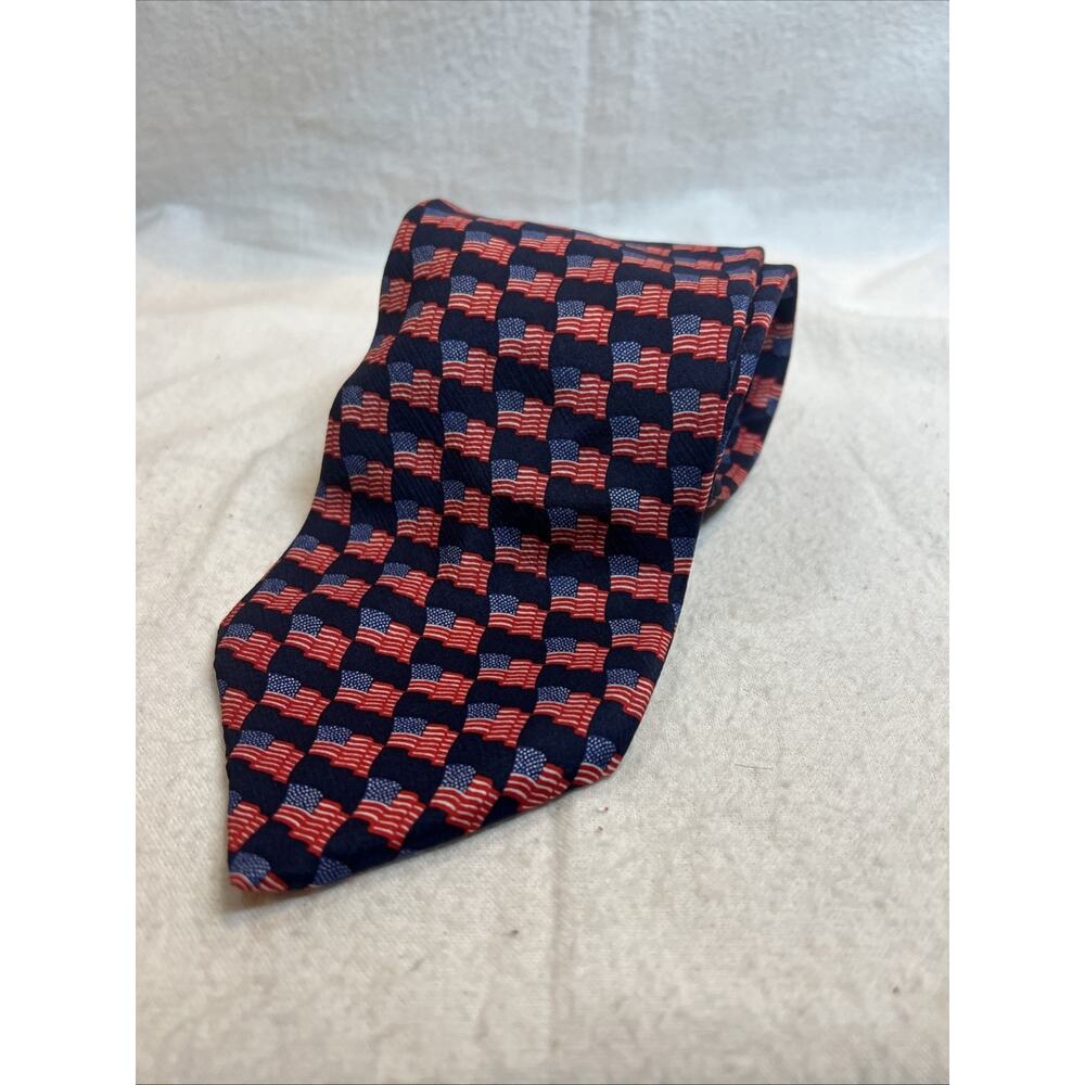 American Traditions American Flag Men’s Tie Silk 3.75 X 58 Patriotic Made In USA